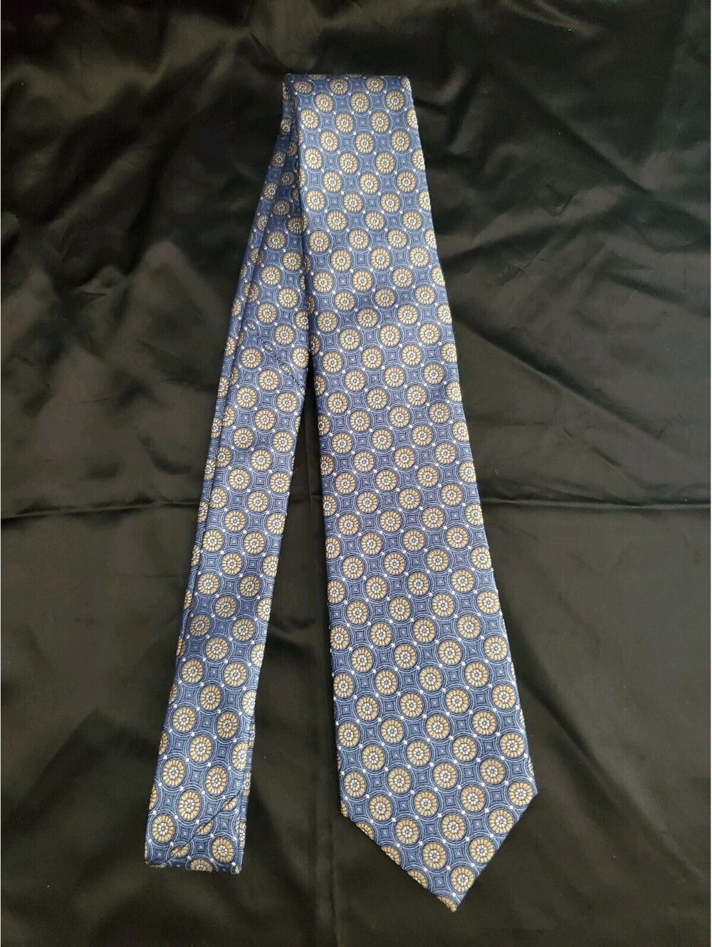 Tie
